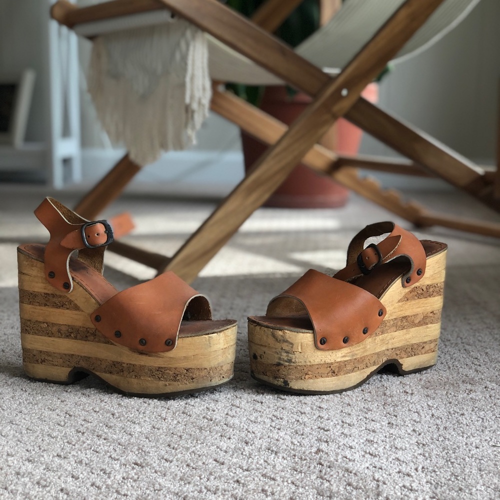 Vintage Impo Casual Platform Wedge